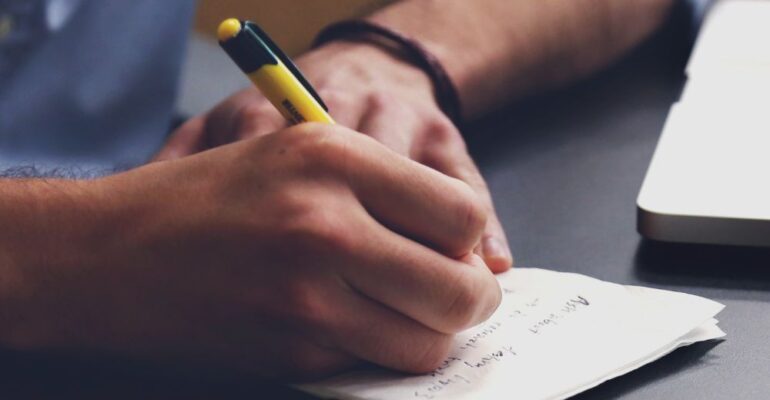 Δομή της Πτυχιακής Σου