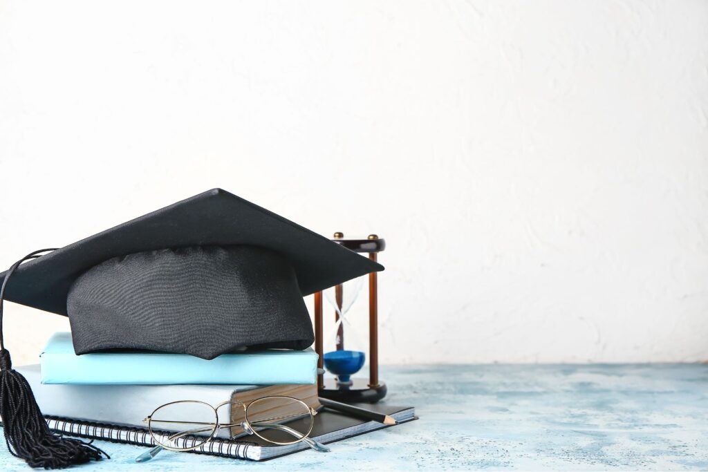 ptyxiakes service image