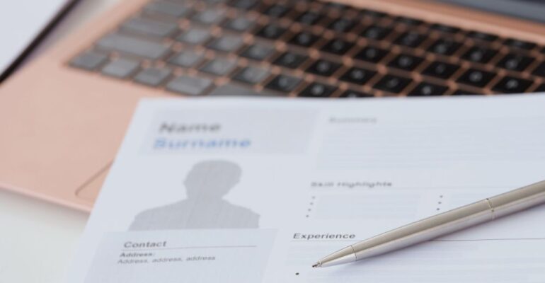 Βιογραφικό