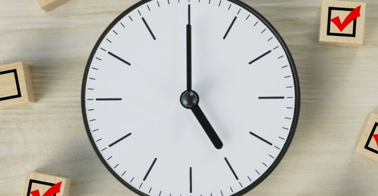 χρονοδιάγραμμα πτυχιακής εργασίας